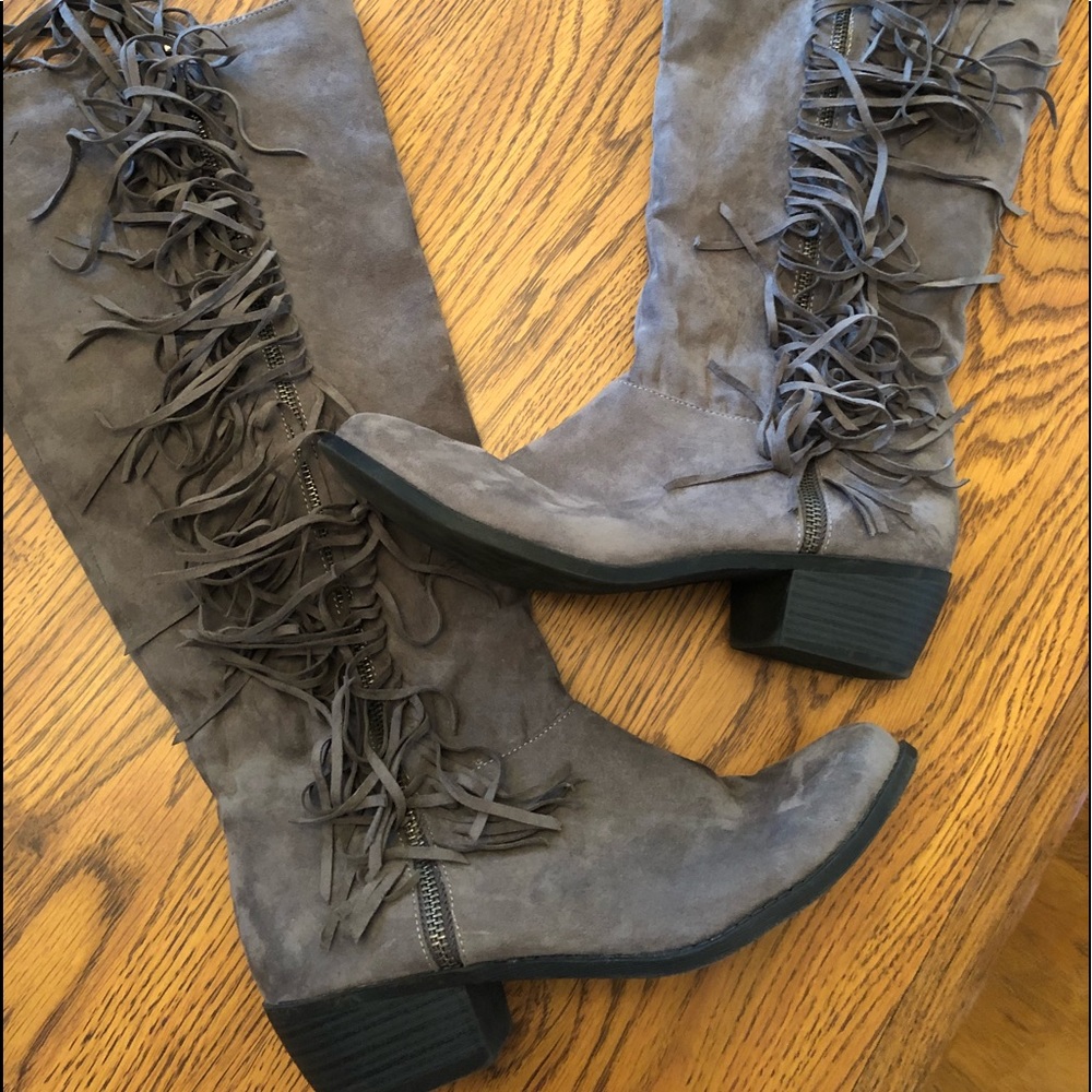 Boots Grey fringe knee high 9